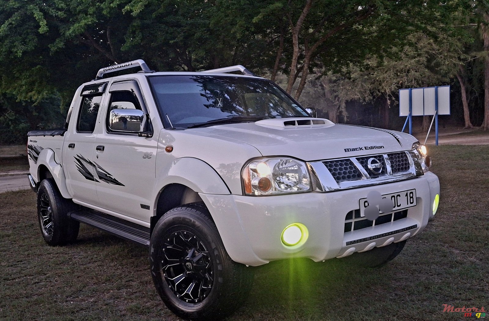 2018' Nissan photo #2