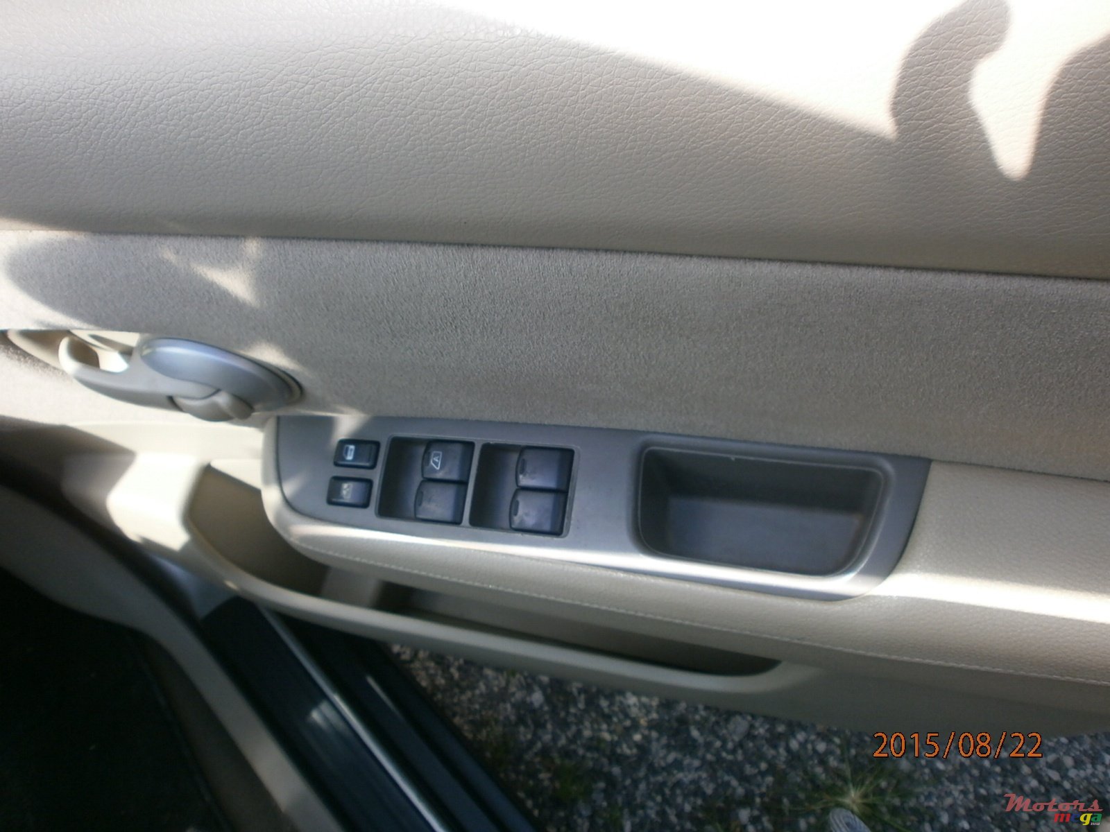 2004' Nissan Tiida Tiida photo #5