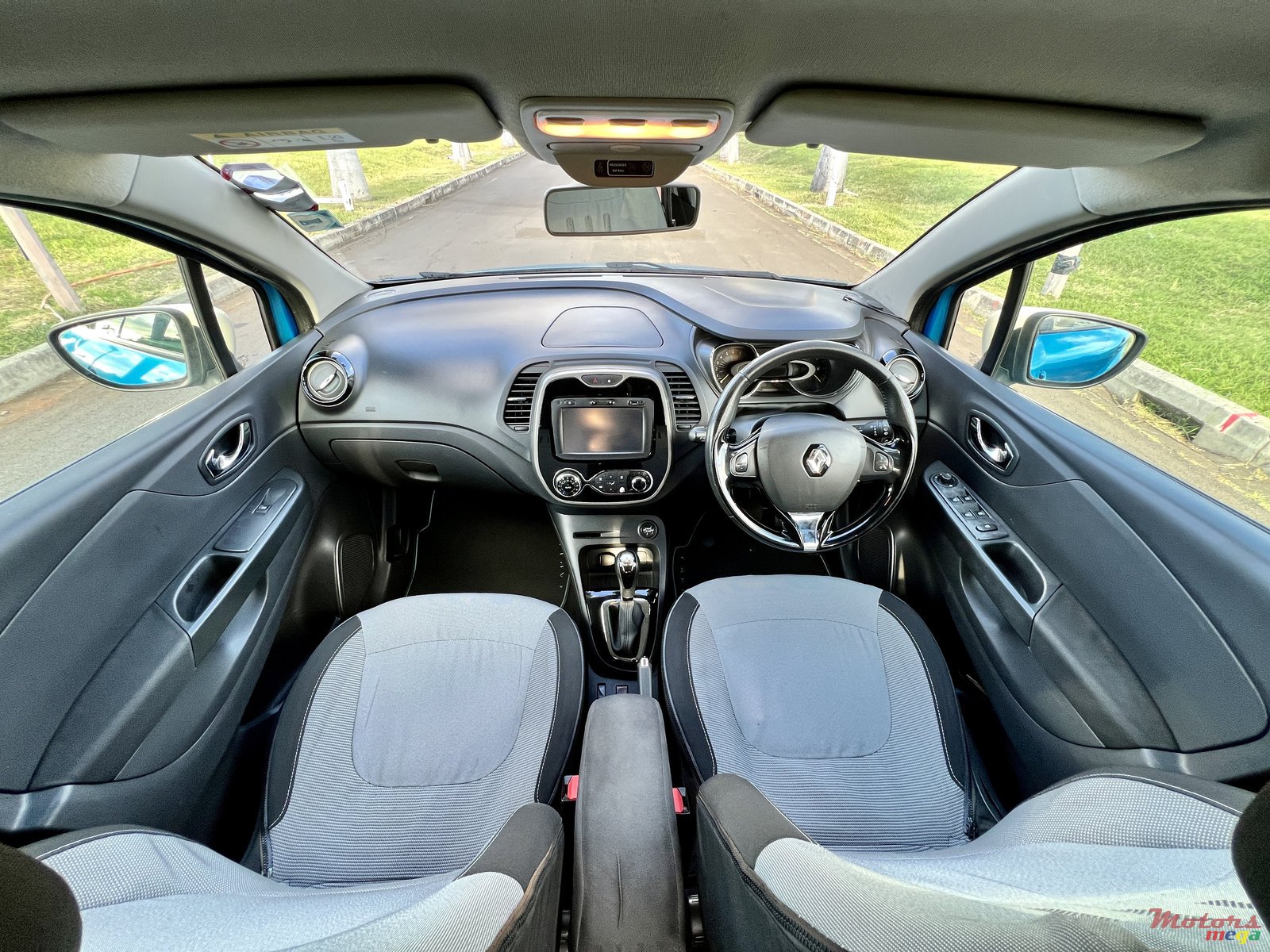 2014' Renault Captur photo #6