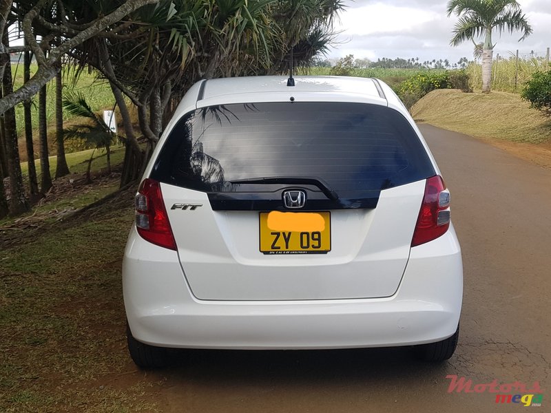 2009' Honda Fit photo #1