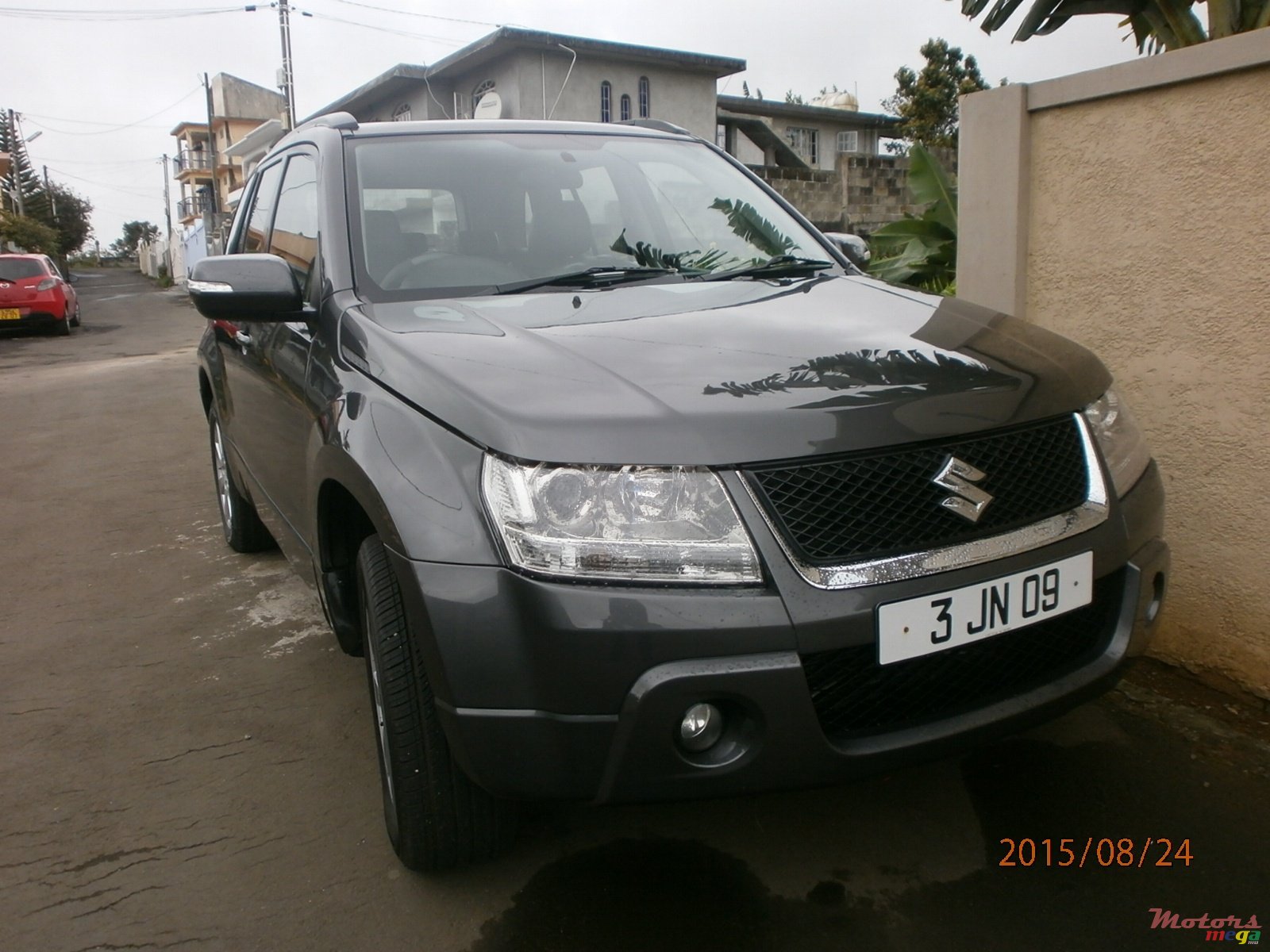 2009' Suzuki Grand Vitara photo #1