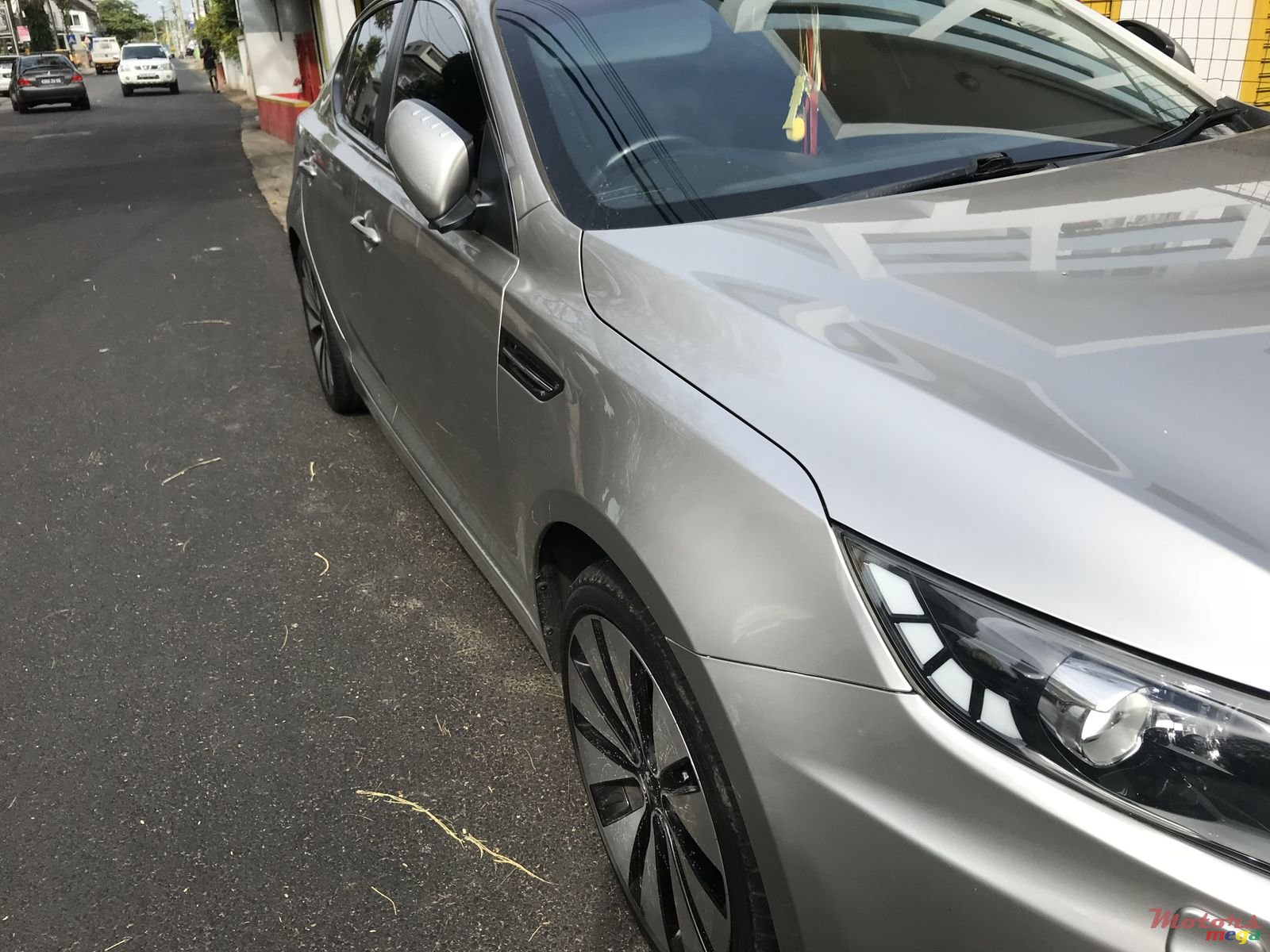 2012' Kia Optima photo #1