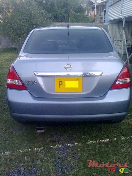 2005' Nissan Tiida Tiida - Latio photo #3