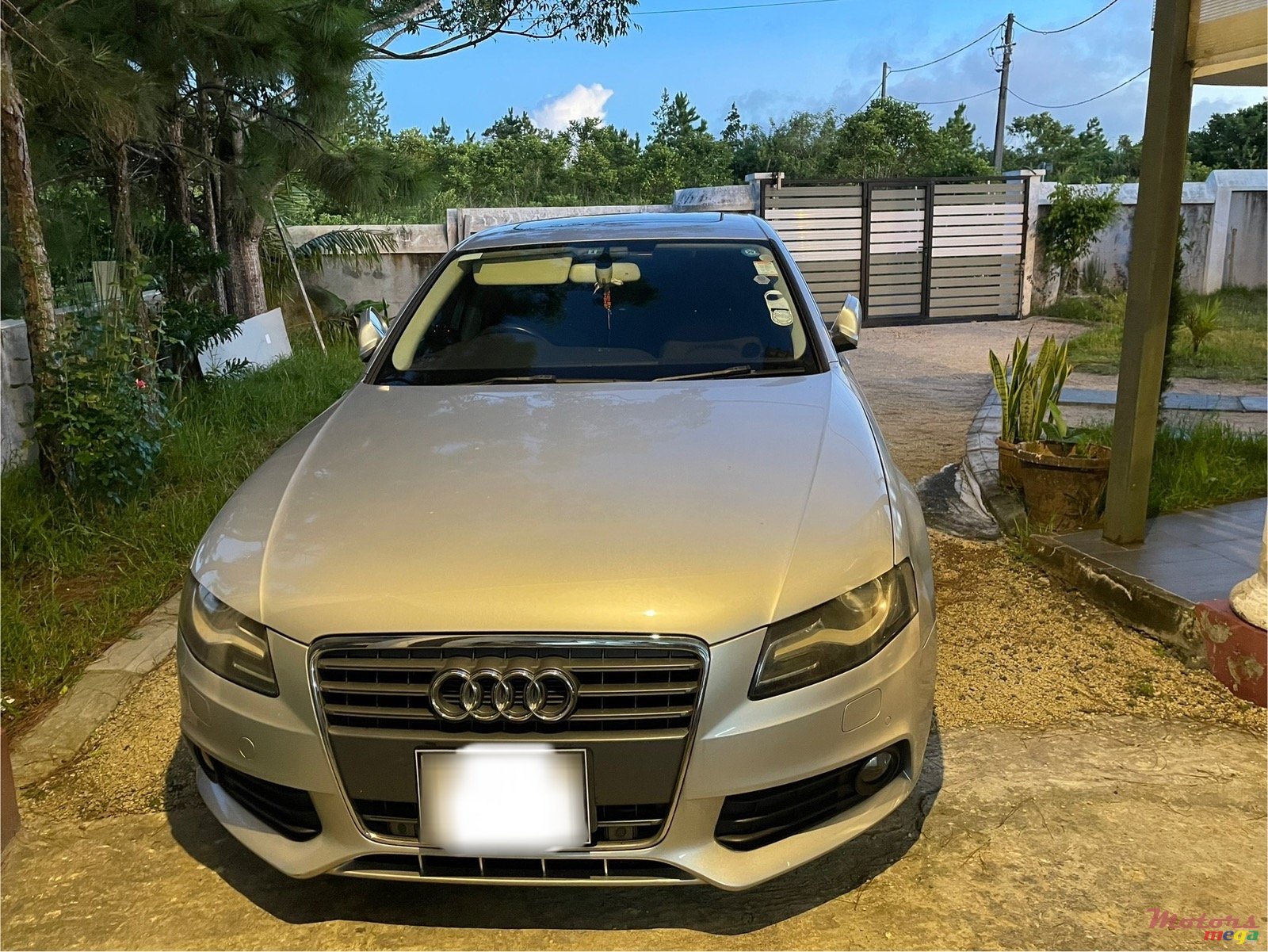 2012' Audi A4 photo #6