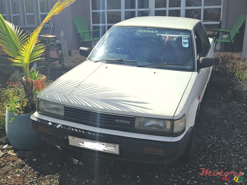 1989' Nissan Bluebird 1.6gl photo #1