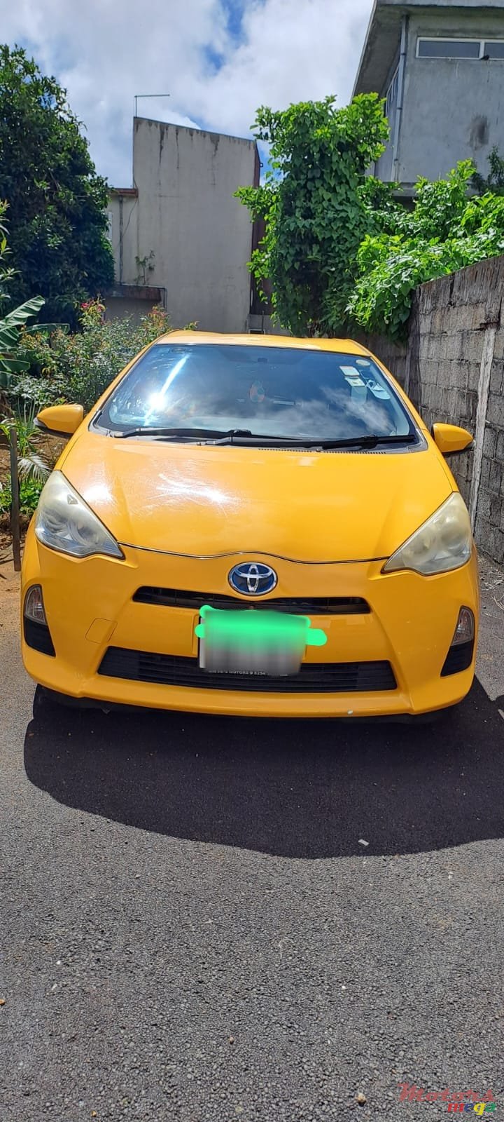 2013' Toyota Aqua photo #1