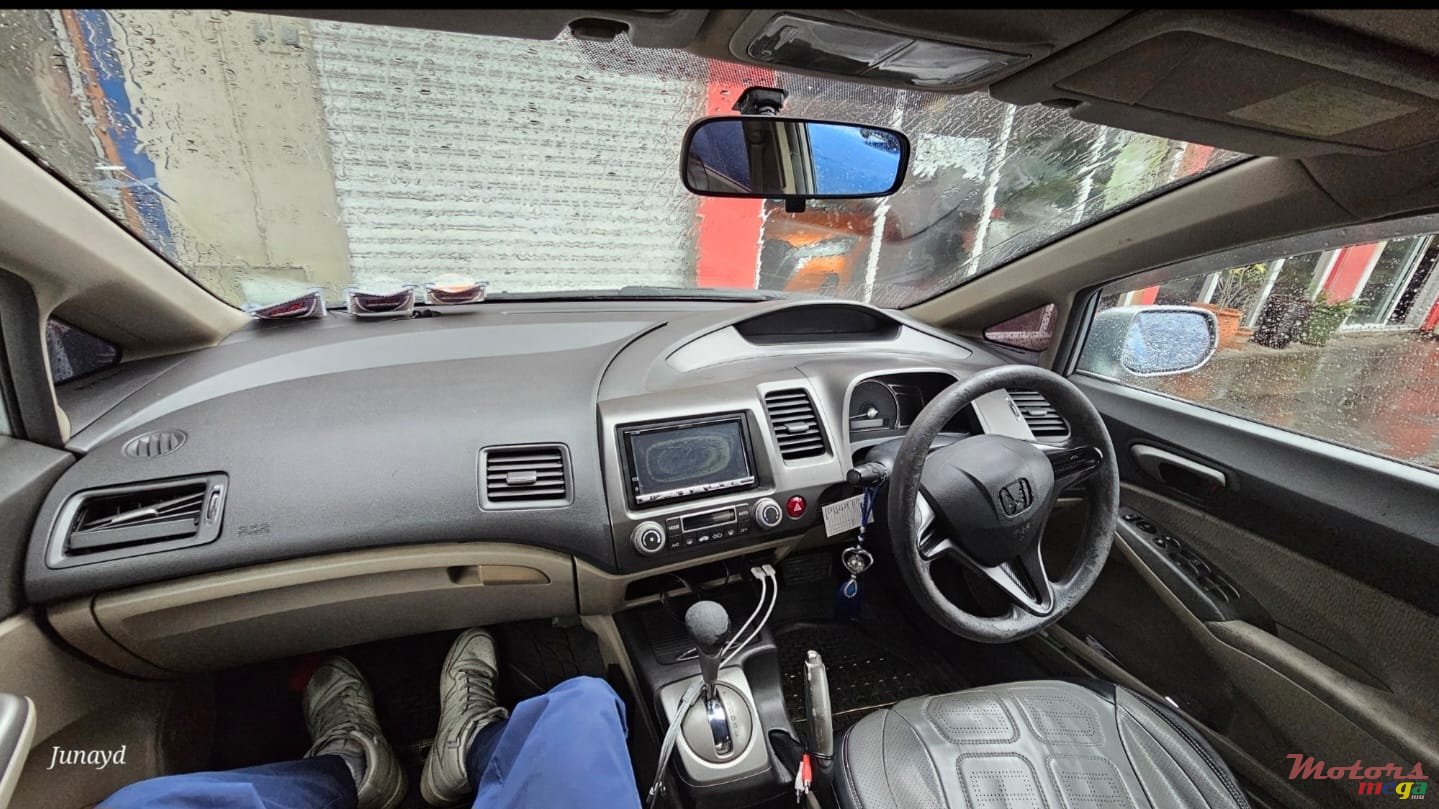 2010' Honda Civic photo #5