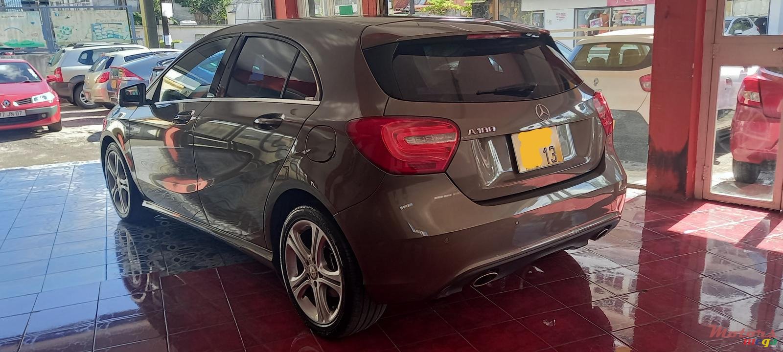 2013' Mercedes-Benz A 180 photo #4