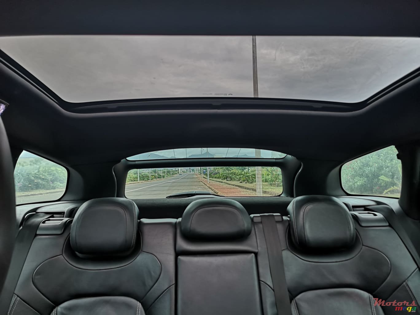 2012' Citroen DS5 photo #5