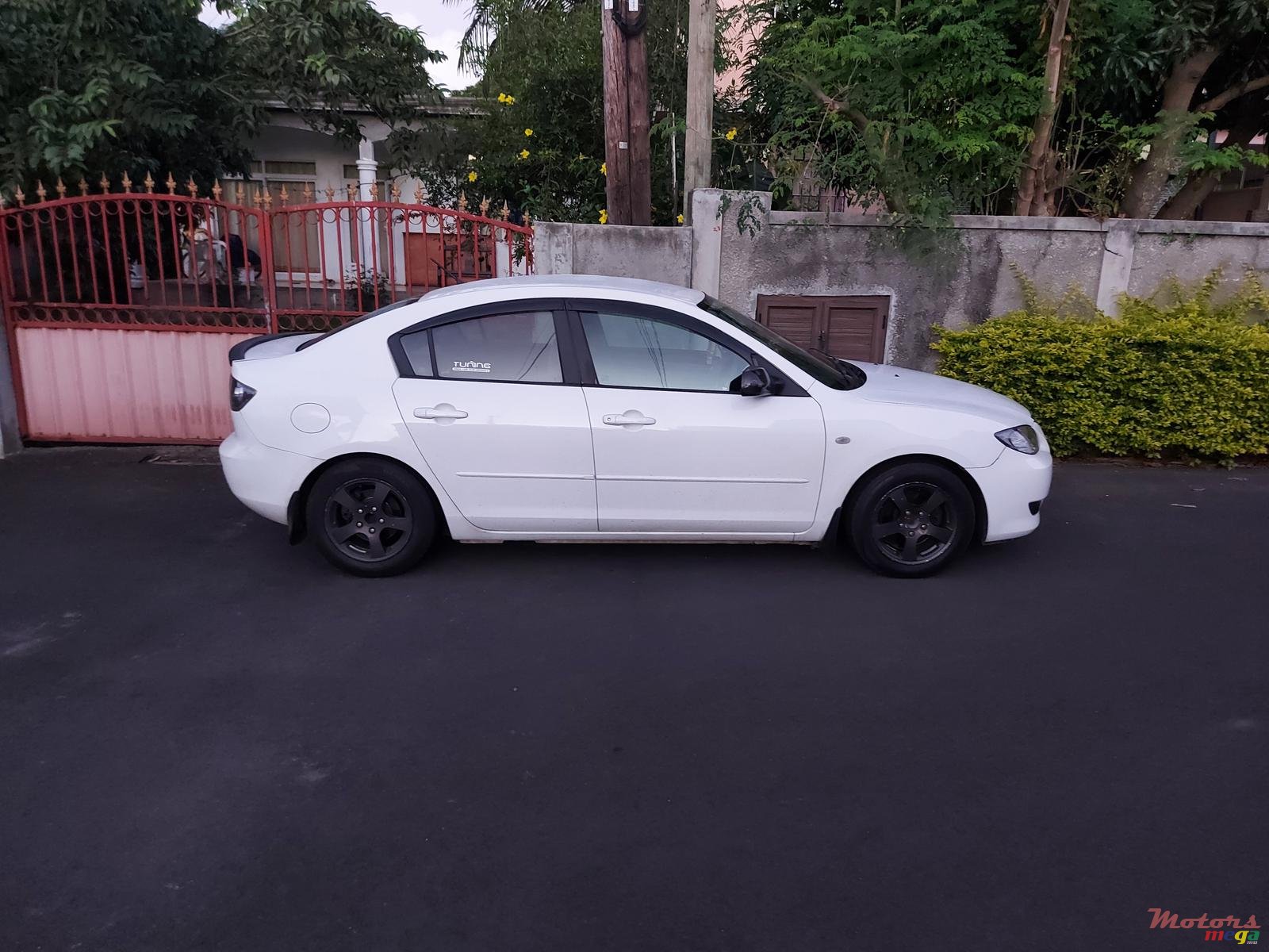 2007' Mazda 3 photo #4