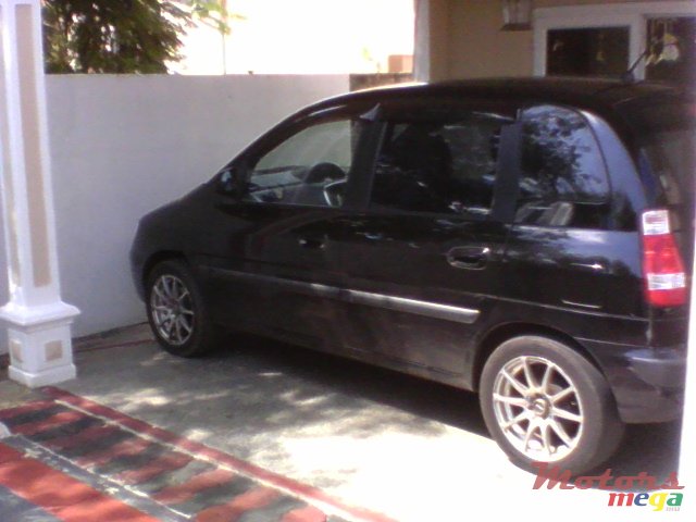 2005' Hyundai Matrix photo #1