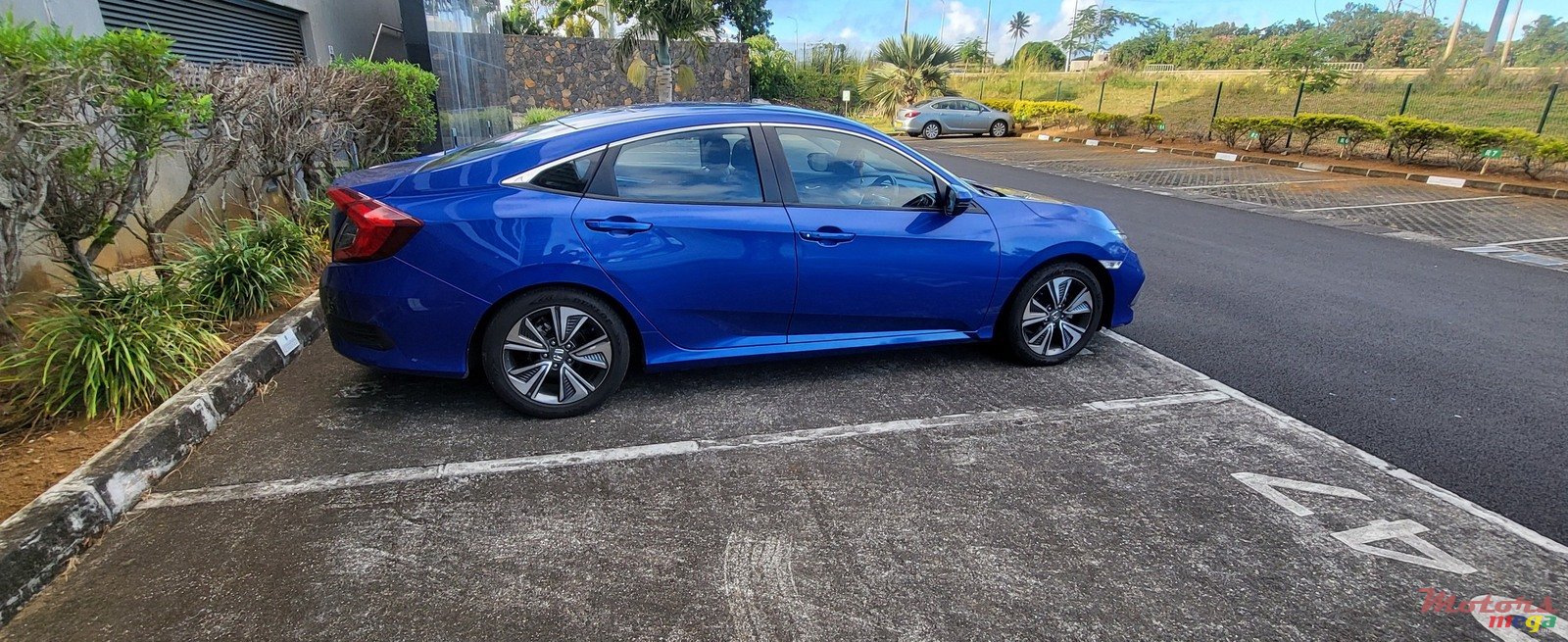 2020' Honda Civic photo #3