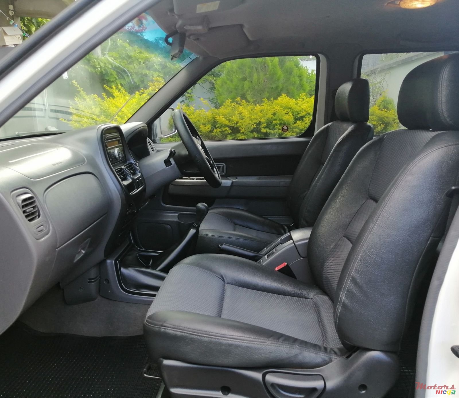 2014' Nissan Hardbody photo #4