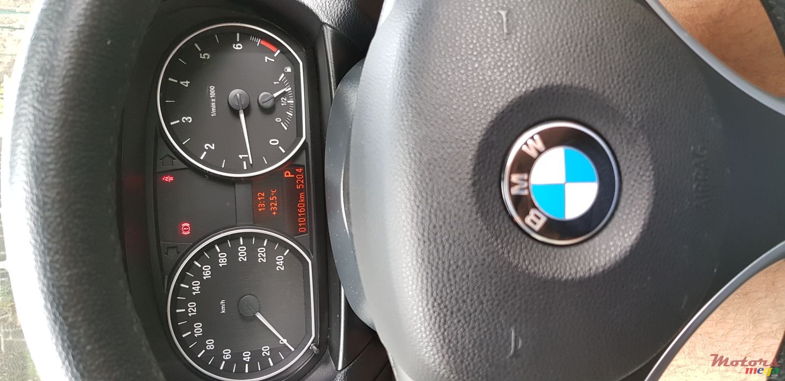 2011' BMW 1 Series 5 Door photo #6