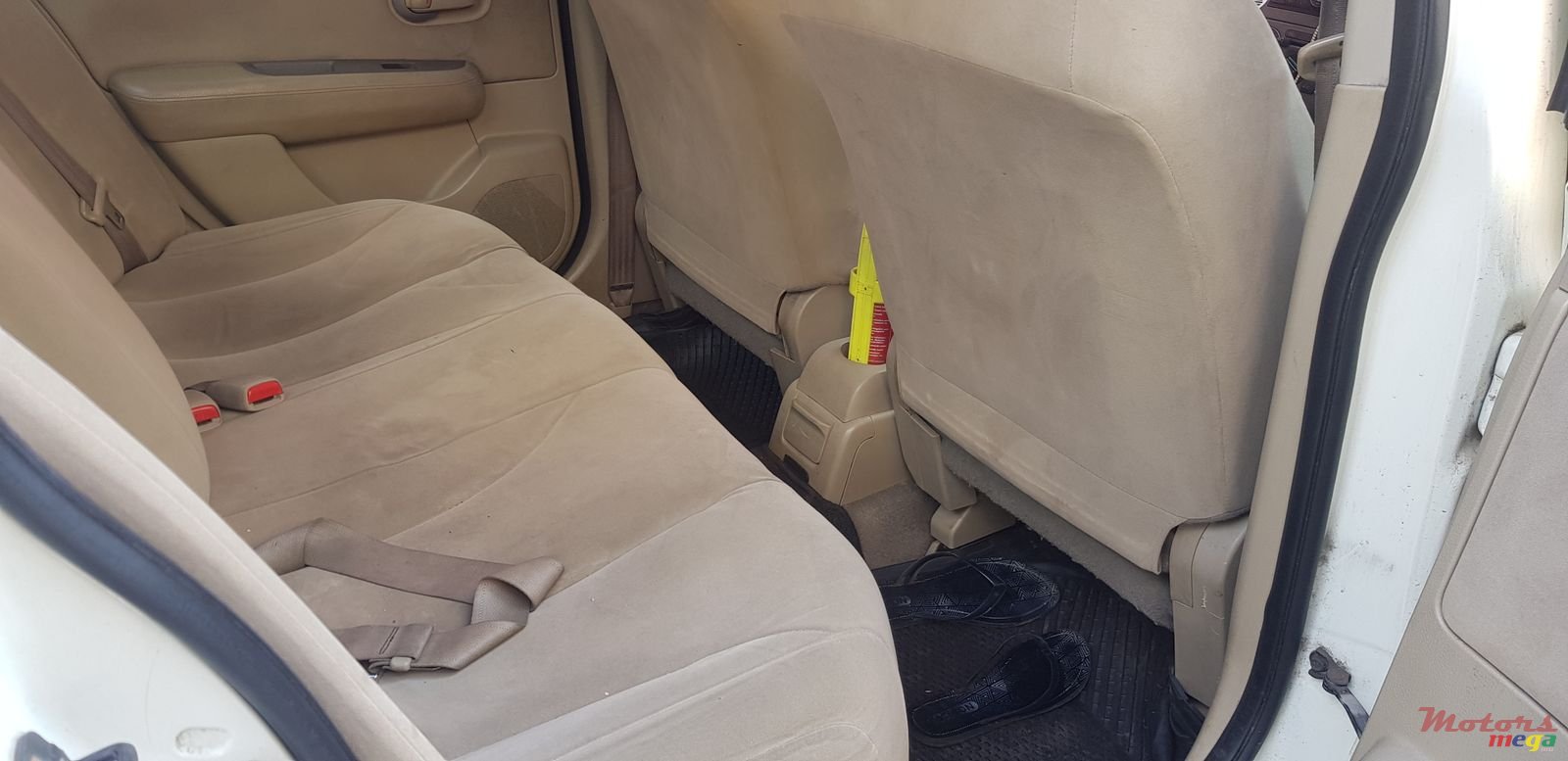 2011' Nissan Tiida photo #3