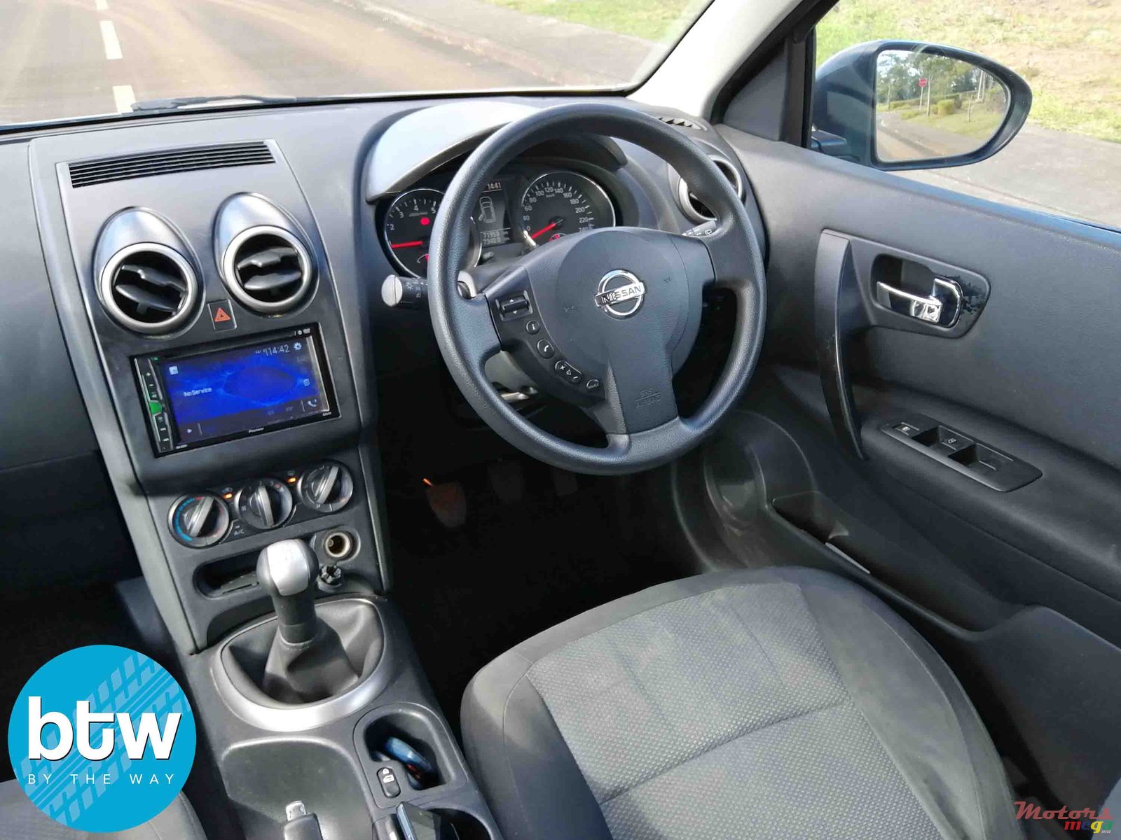 2012' Nissan Qashqai photo #5