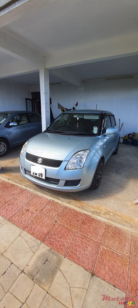 2009' Suzuki Swift photo #5
