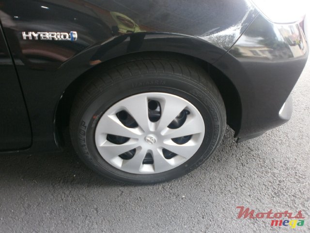 2013' Toyota Prius c AQUA JAPAN photo #6