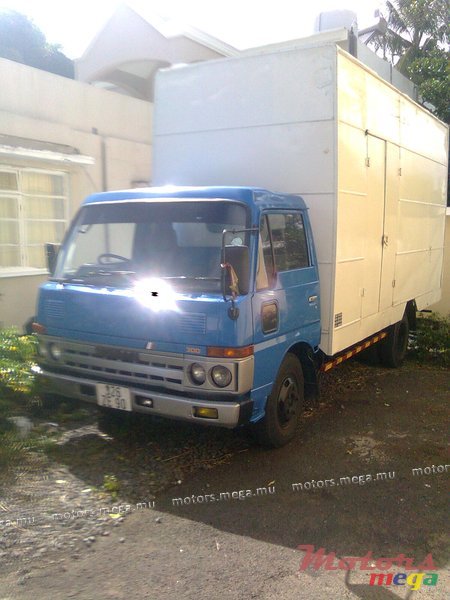 1990' Nissan photo #1