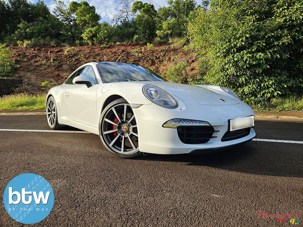 2013' Porsche Carrera 911 CARRERA S photo #1