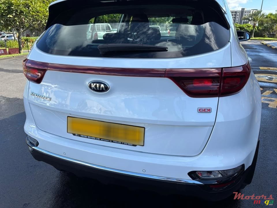 2021' Kia Sportage photo #3