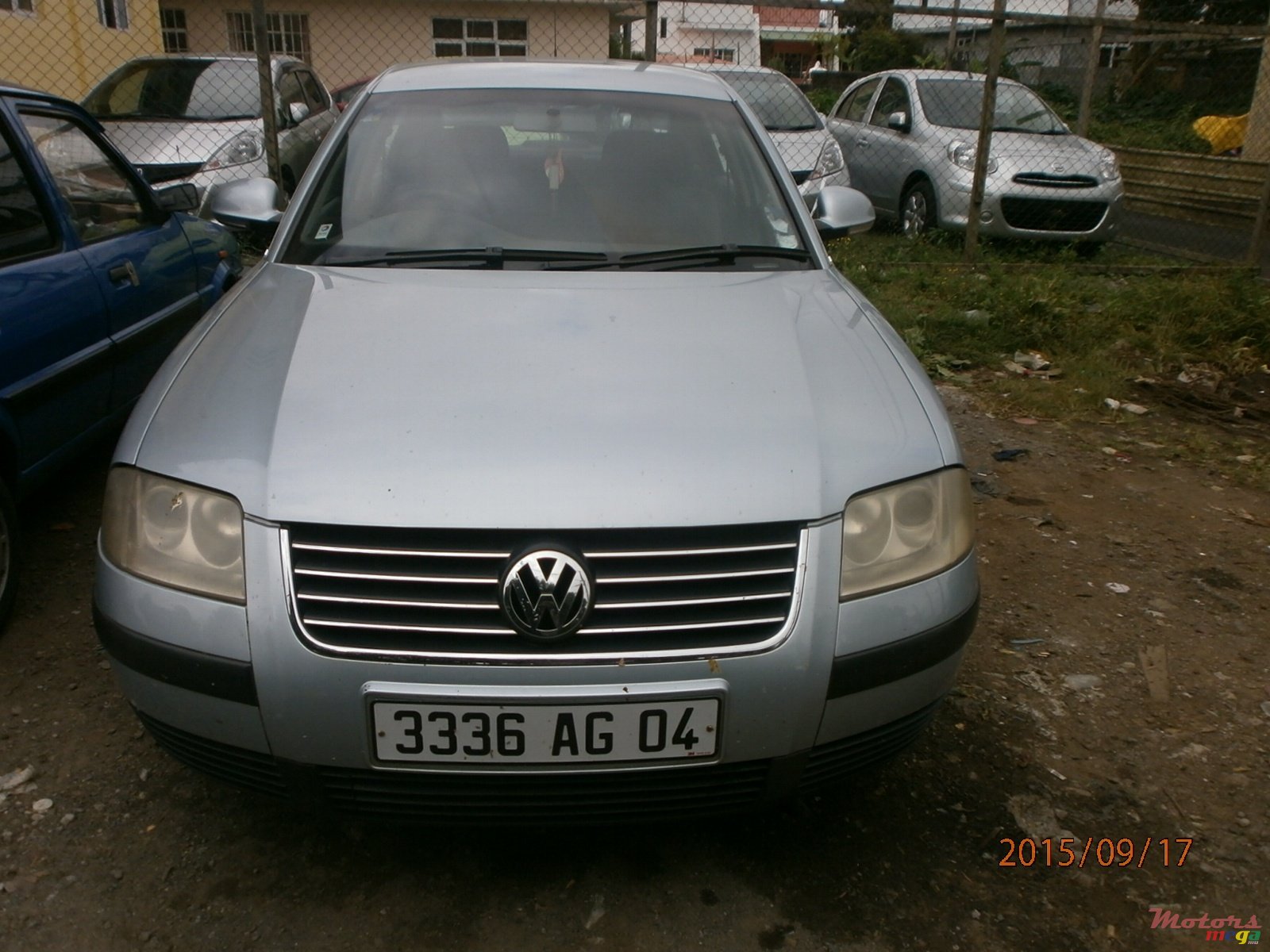 2004' Volkswagen Passat photo #1