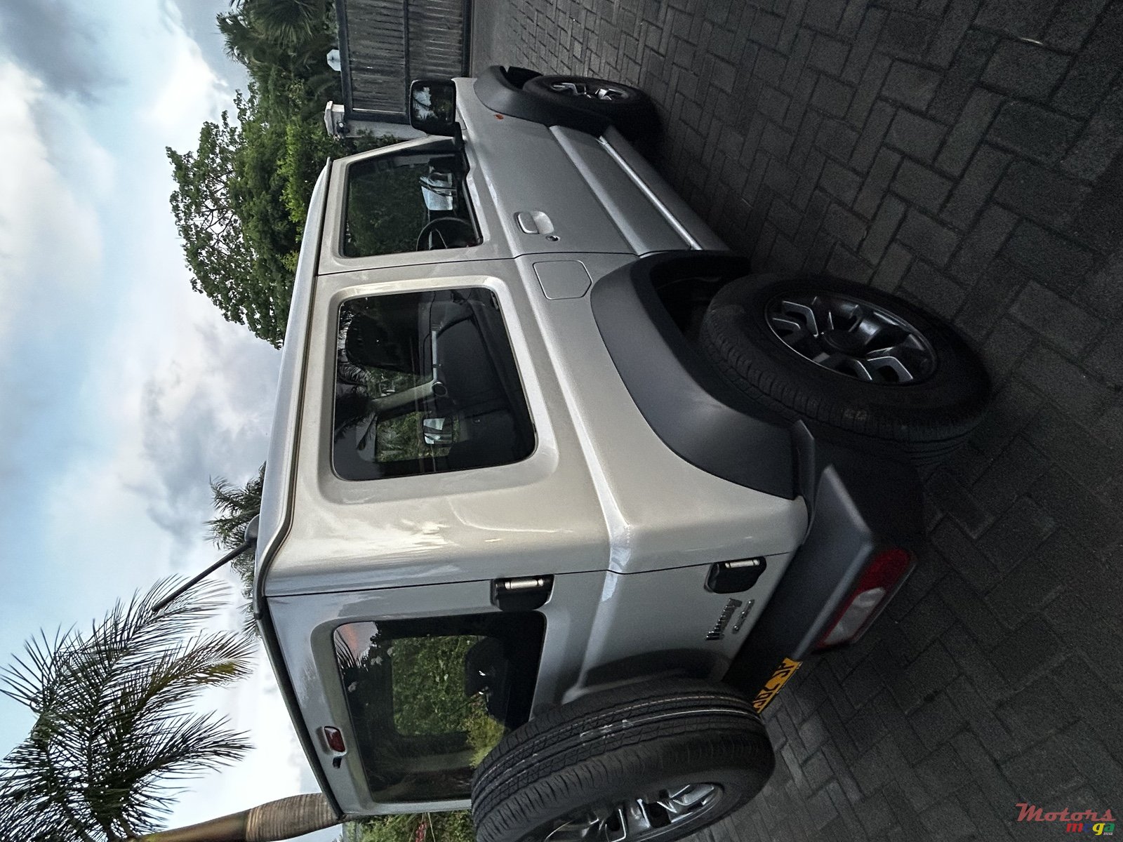 2021' Suzuki Jimny photo #4