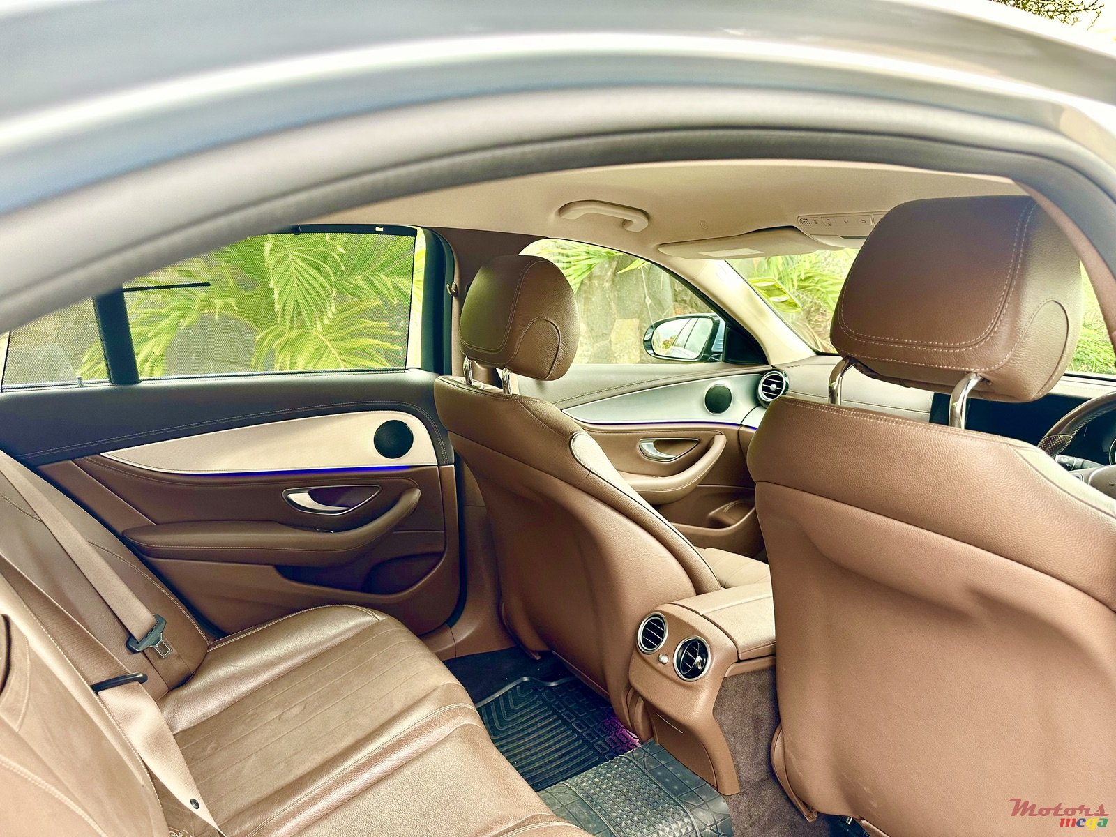 2018' Mercedes-Benz 200E photo #2