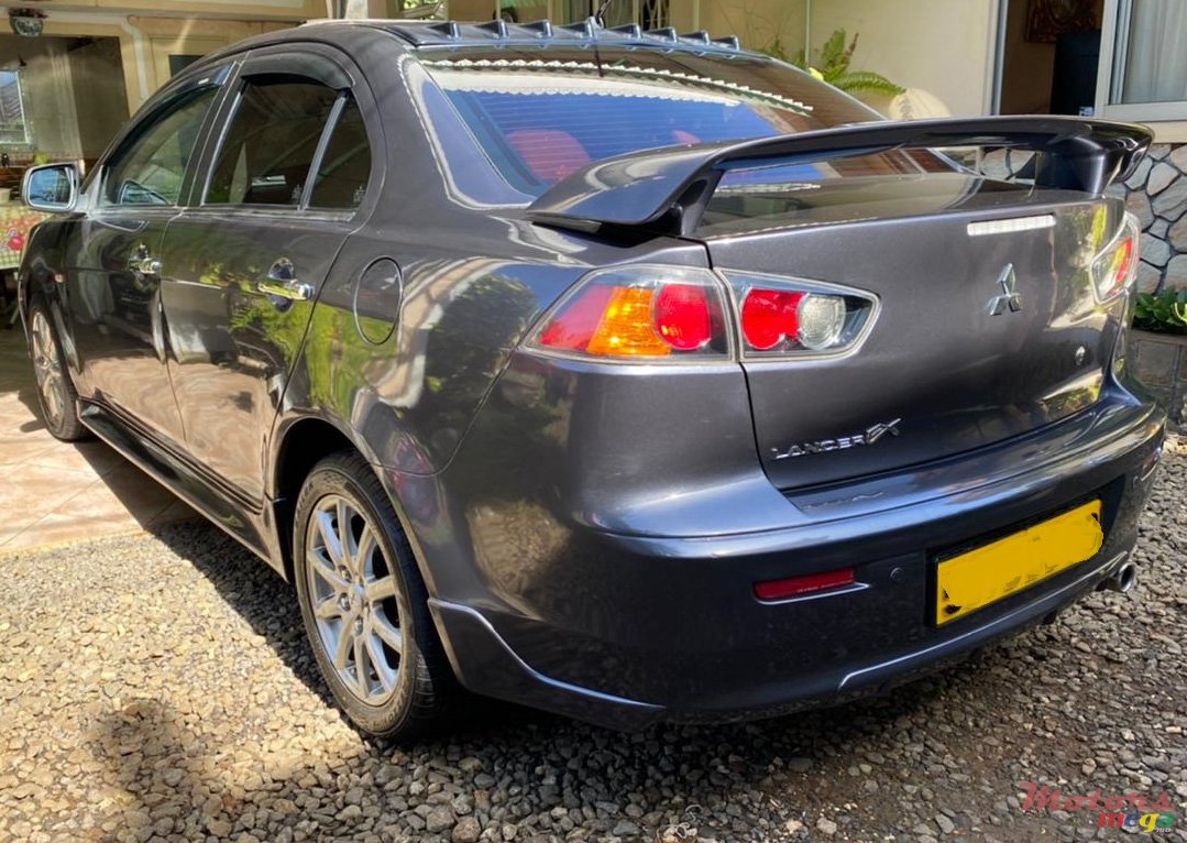 2009' Mitsubishi Lancer photo #1