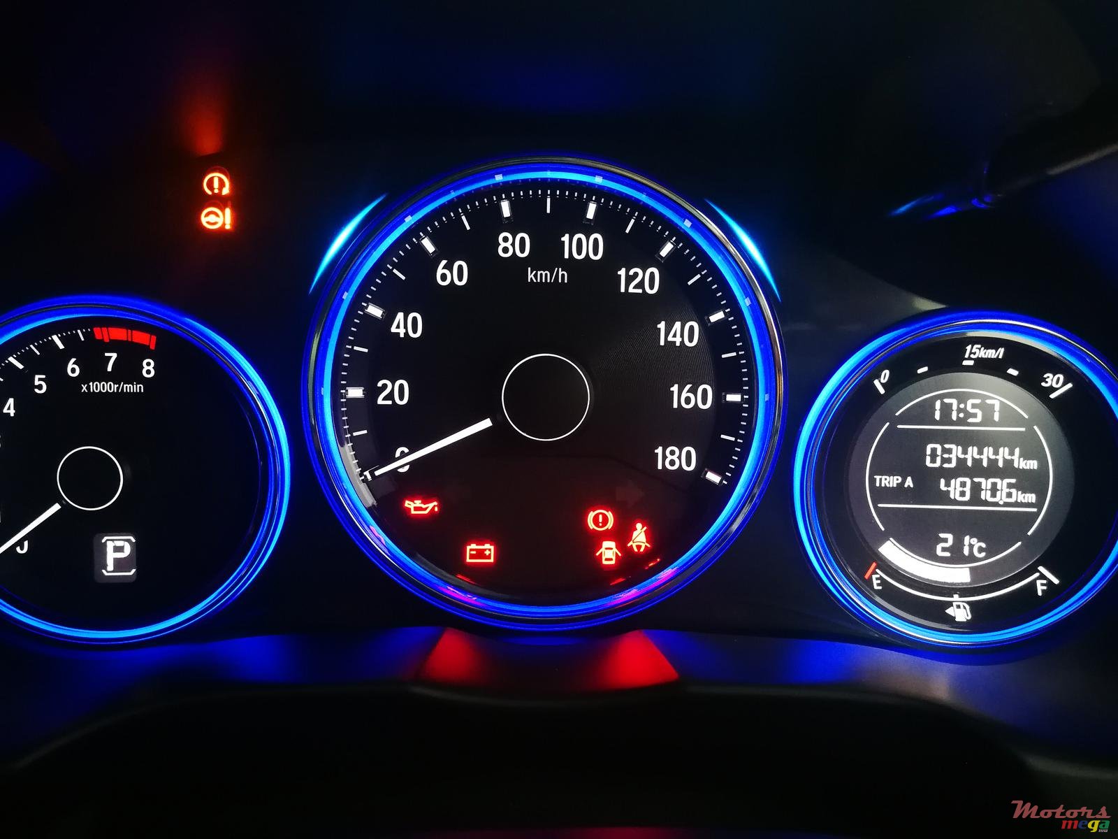 2015' Honda Grace photo #3