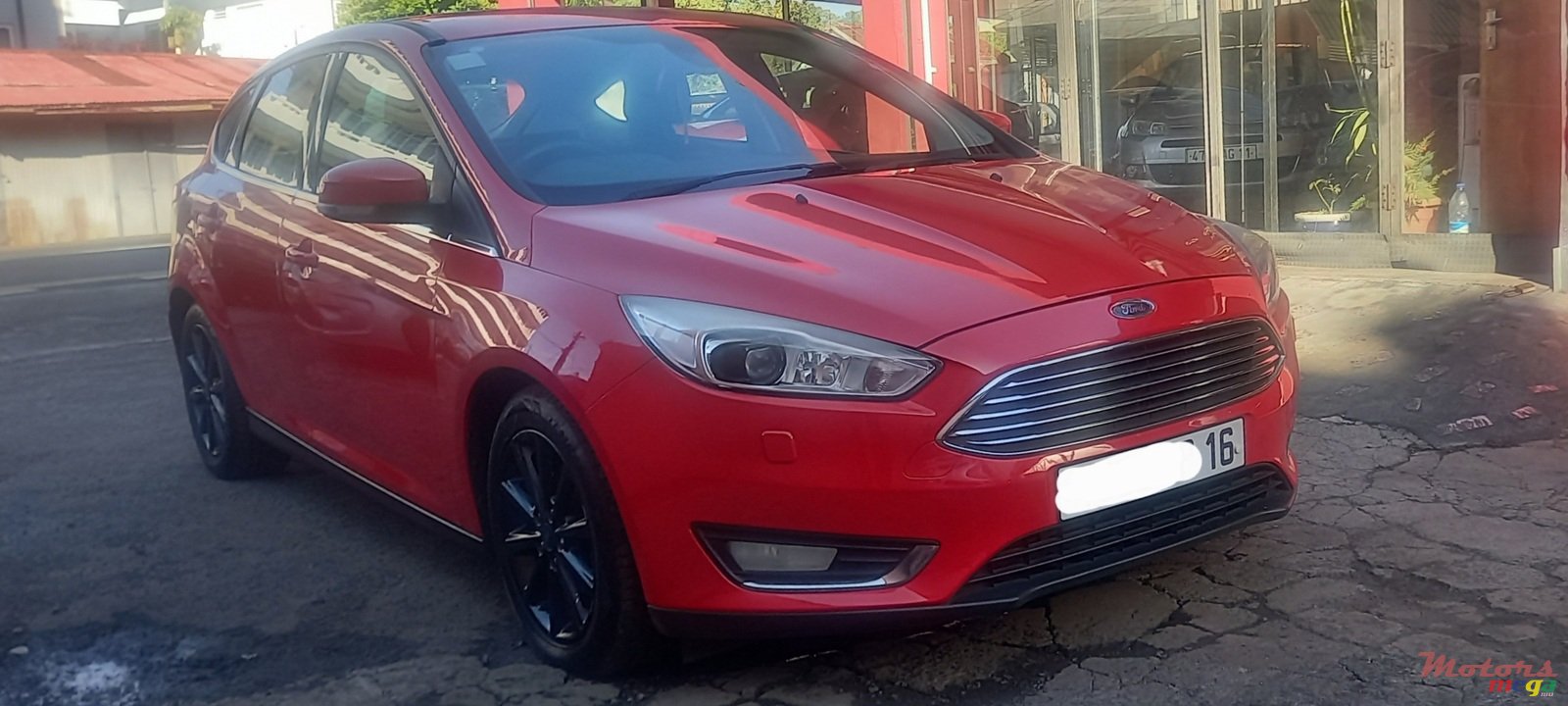 2016' Ford Focus Titanium photo #1