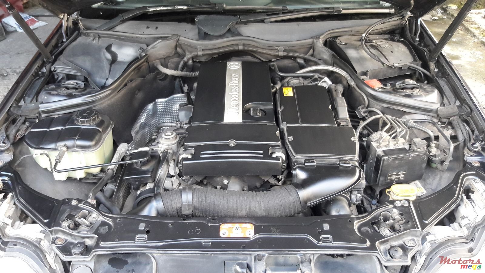 2003' Mercedes-Benz C-Class photo #6