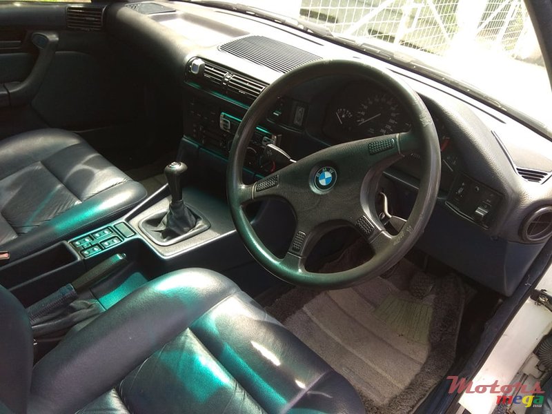 1992' BMW 520 photo #5