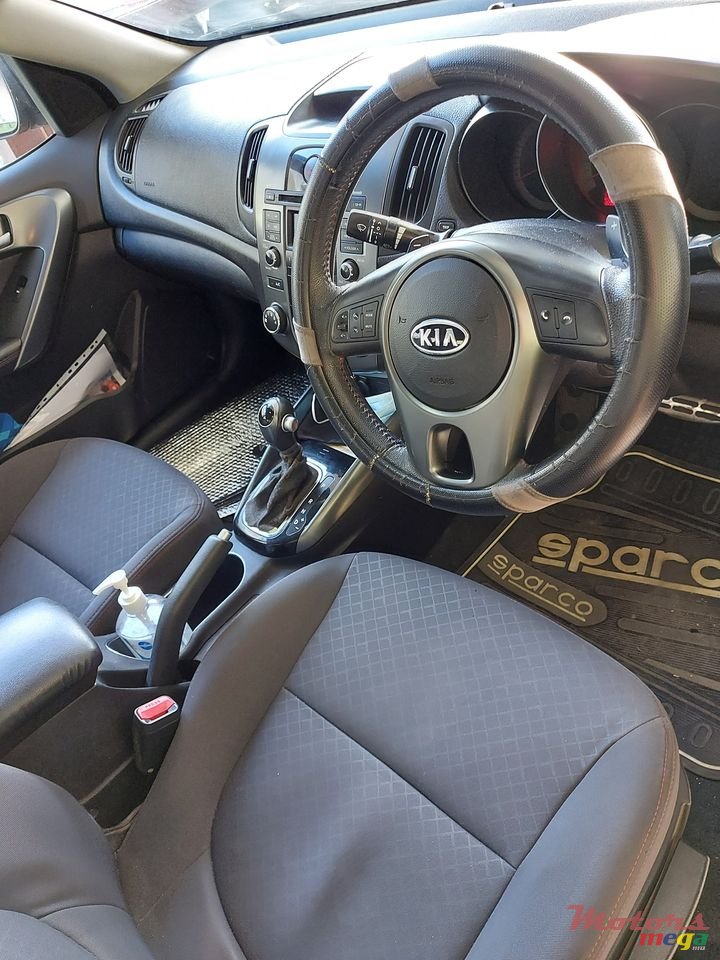 2012' Kia Cerato photo #2