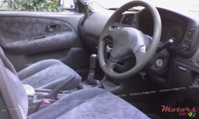 1999' Mitsubishi Lancer photo #4
