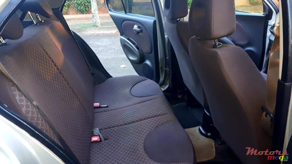 2009' Nissan March photo #6