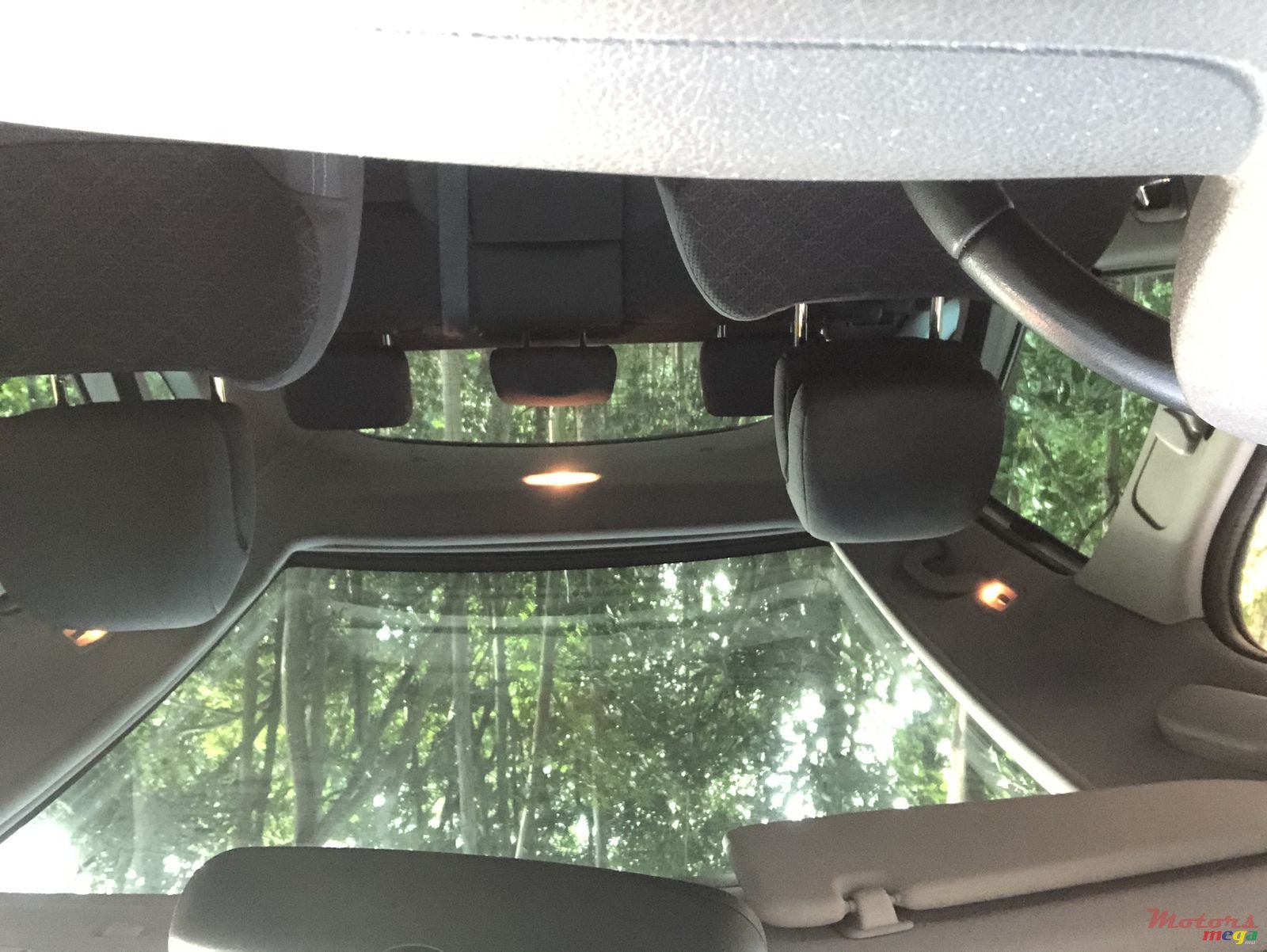 2016' Peugeot 3008 photo #2