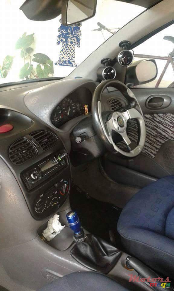 1999' Peugeot 206 photo #1