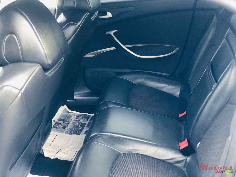 2011' Citroen C5 1.6L AUTOMATIC photo #6