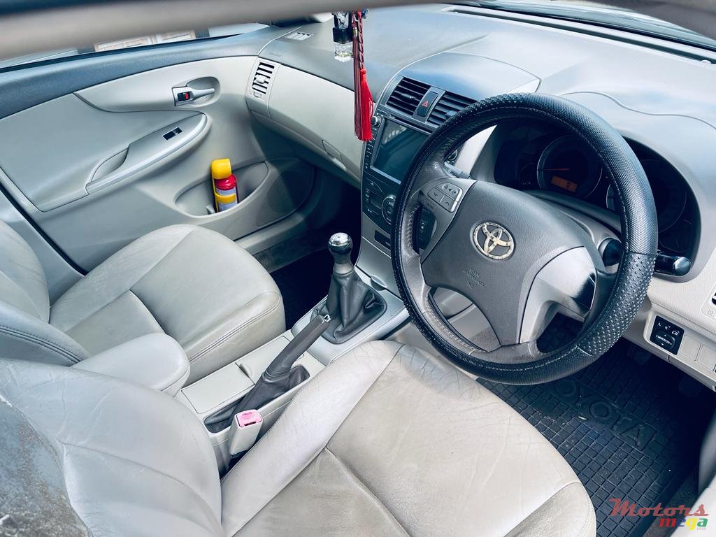 2009' Toyota Corolla photo #6