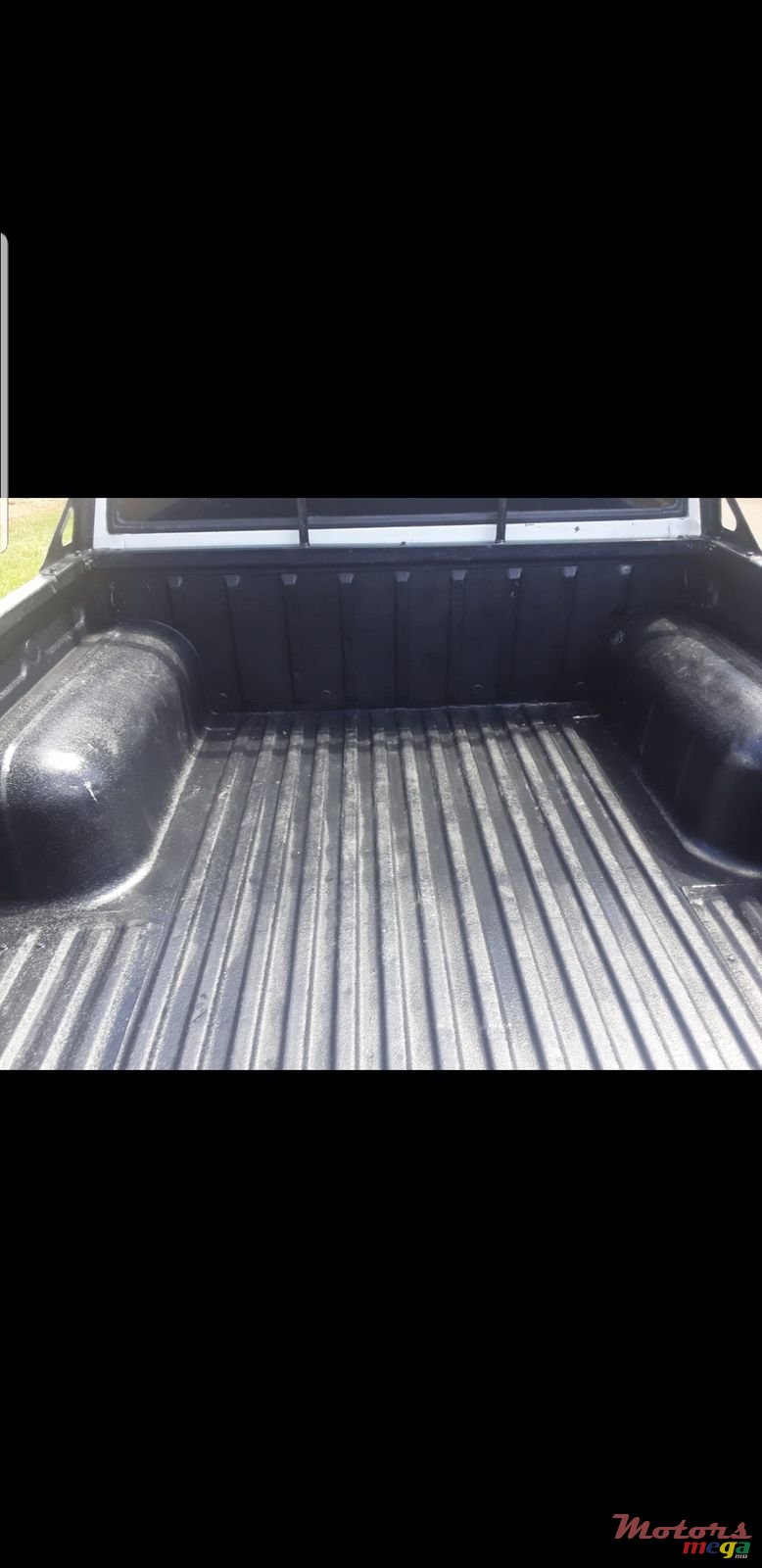 2012' Nissan NP300 photo #2