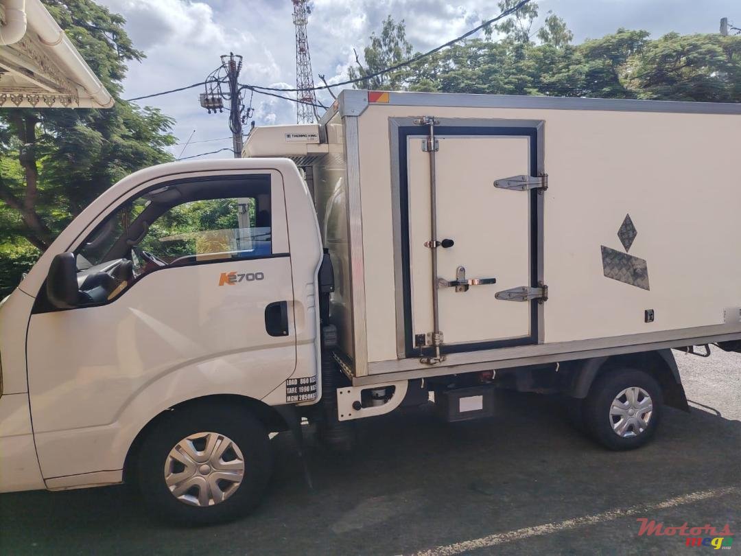 2023' Kia 2700 photo #1