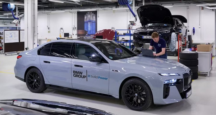 This BMW i7 Holds The Future Of BMW's Solid State Ambitions