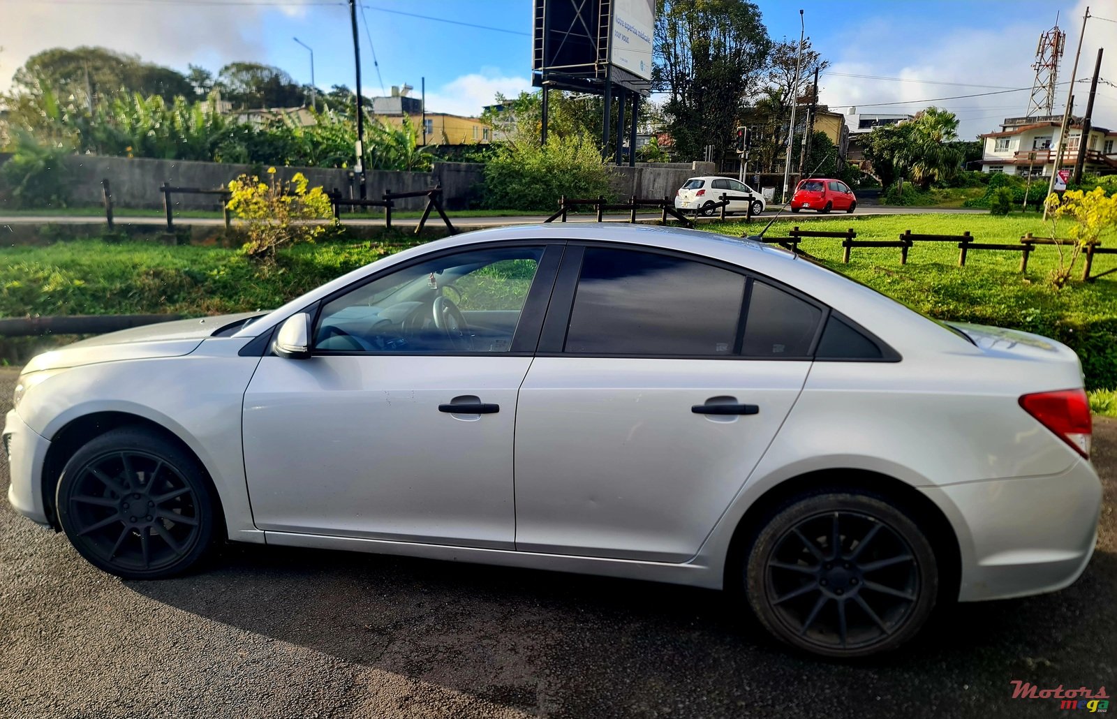 2015' Chevrolet Cruze photo #3