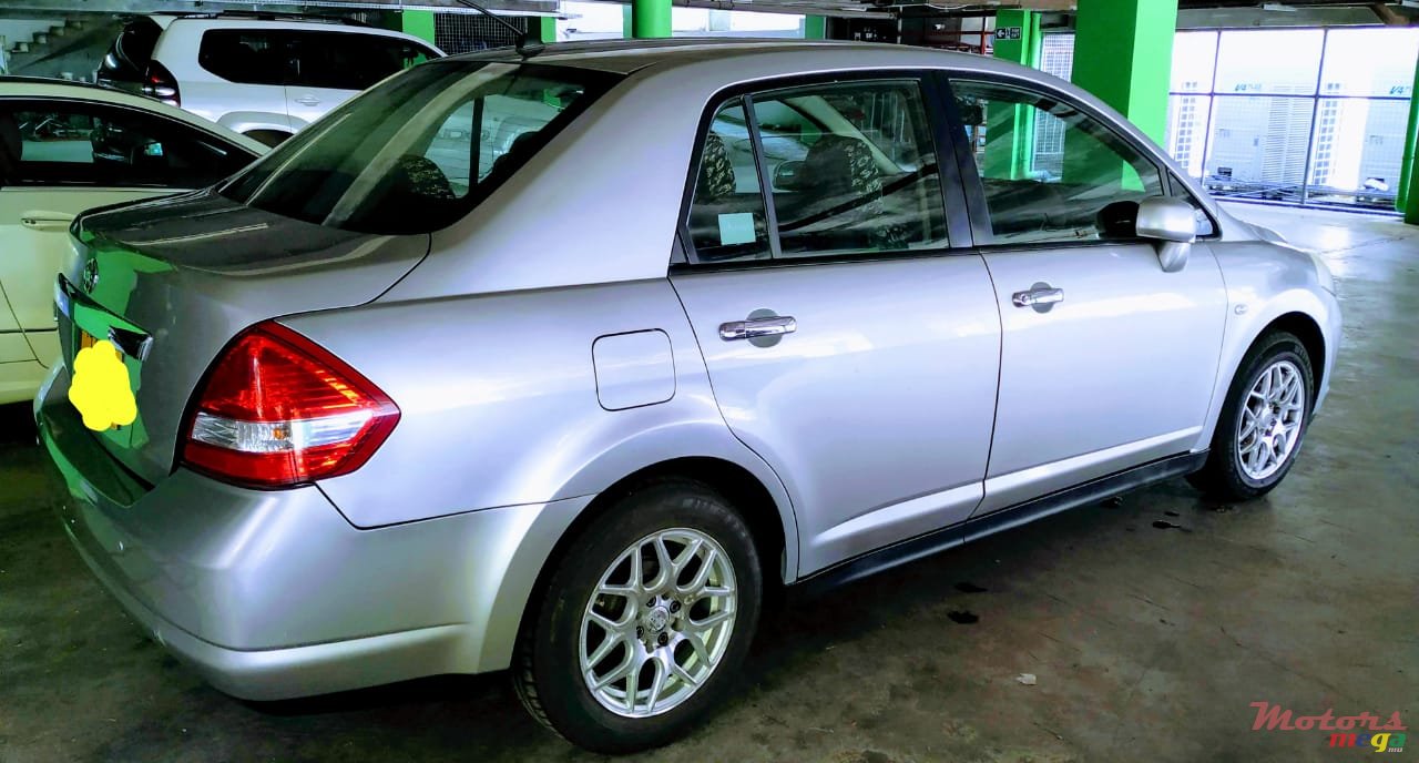 2007' Nissan Tiida photo #3