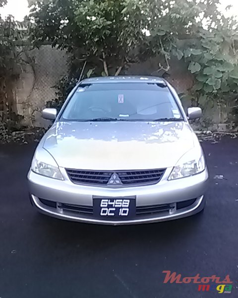 2010' Mitsubishi Lancer GLX photo #1