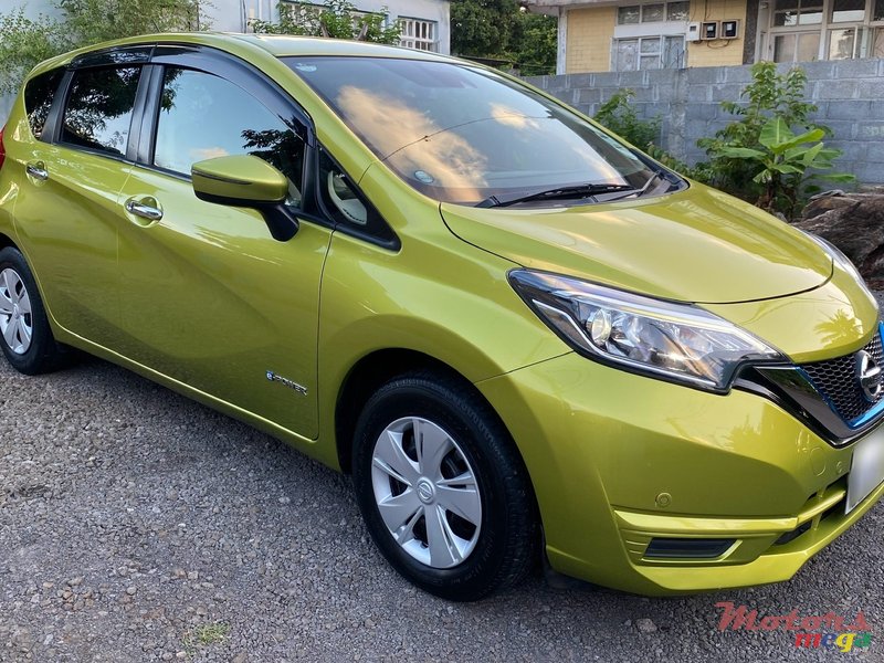 2017' Nissan Note E-Power photo #2