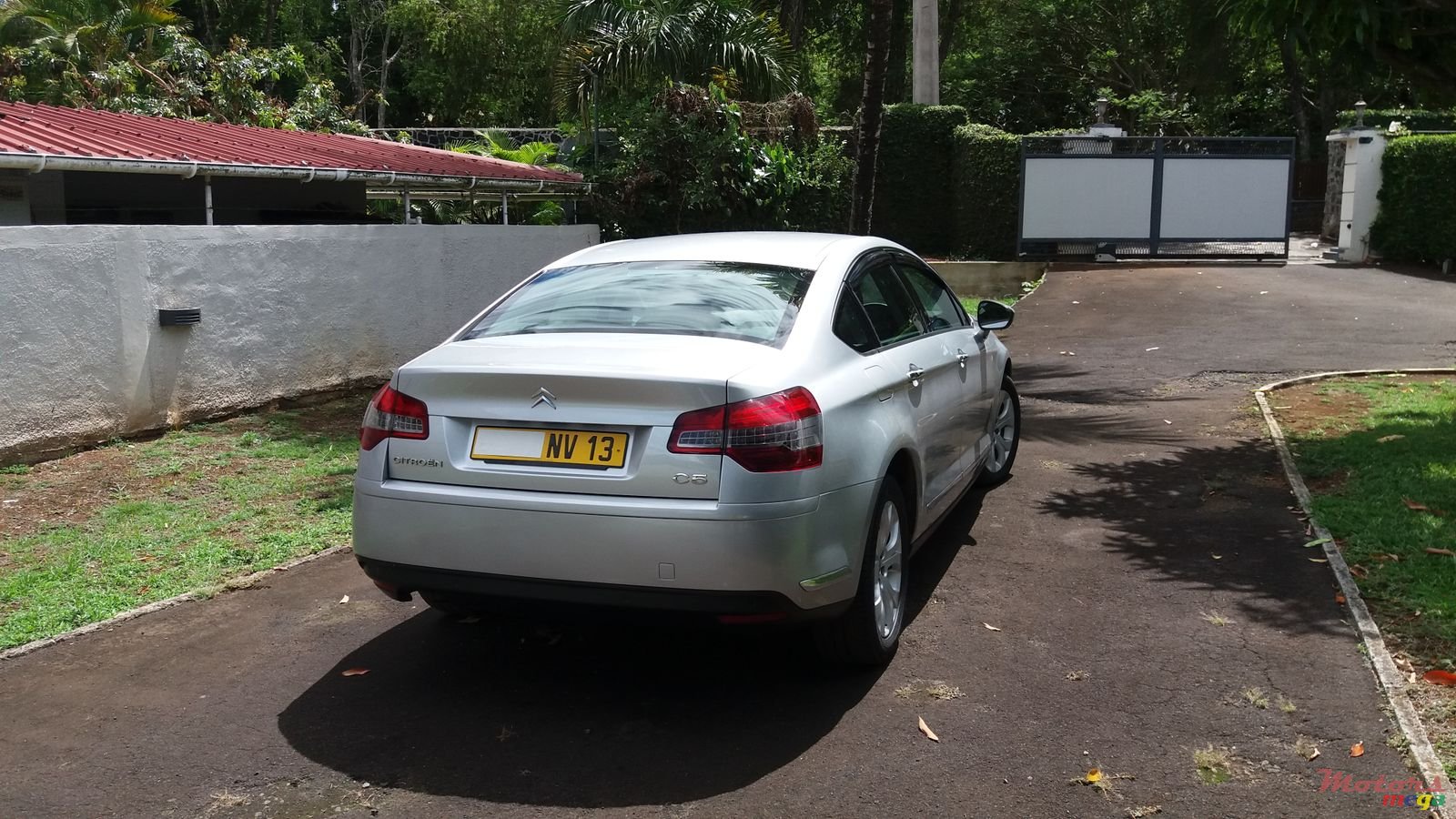 2013' Citroen C5 photo #3