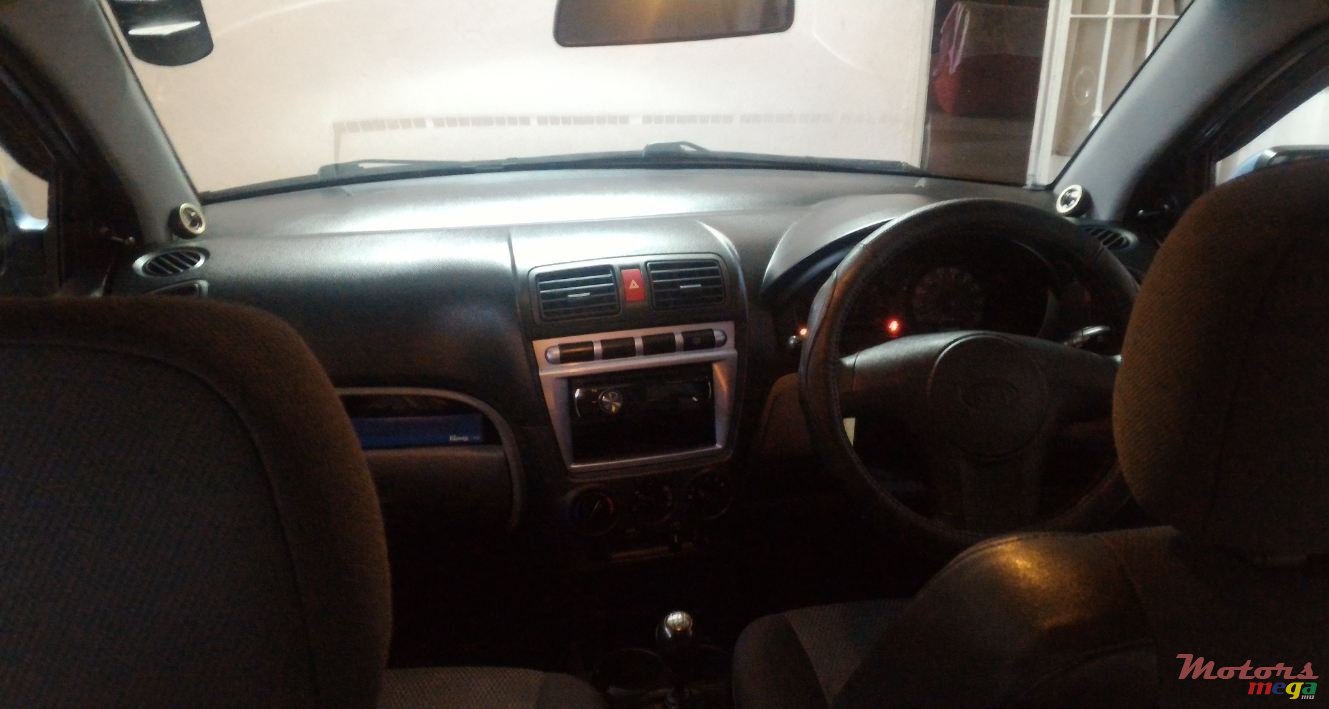 2005' Kia Picanto photo #5