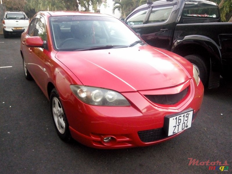 2004' Mazda Axela photo #1